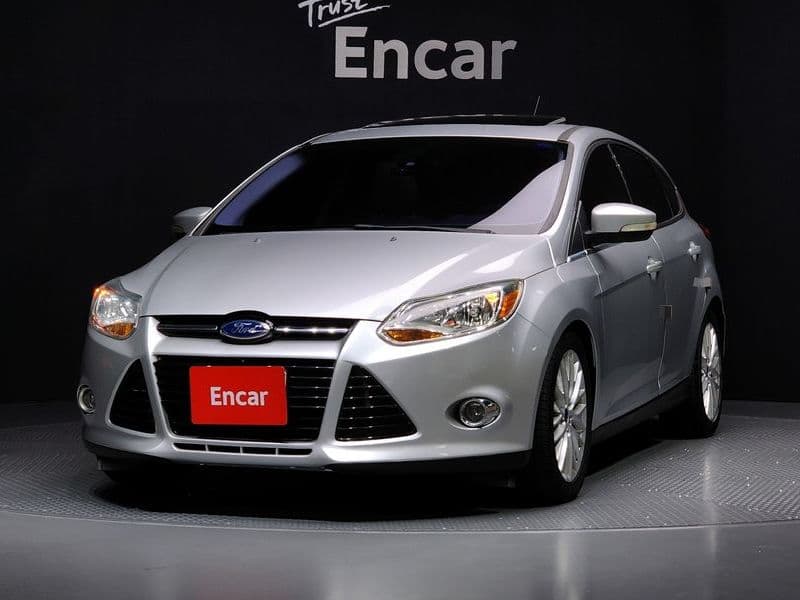 2012 Ford Focus 2.0 SEL Hatchback 3rd photo 1