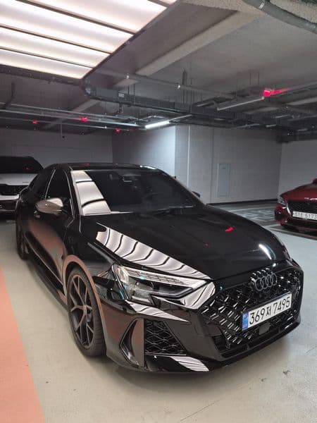 2026 Audi RS3 2.5 TFSI Quattro Carbon Edition photo 1