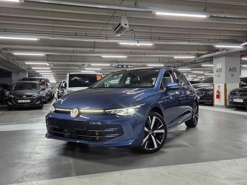 2026 Volkswagen Golf 2.0 TDI Prestige photo 1