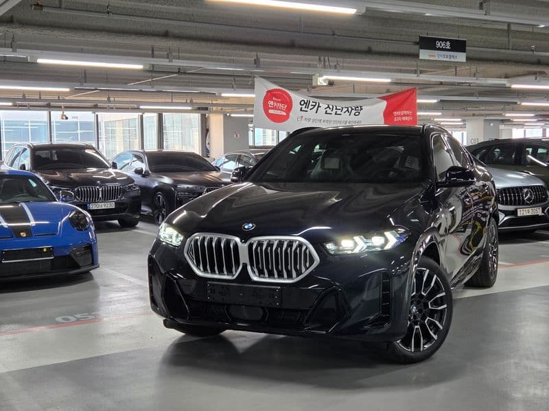 2026 BMW X6 xDrive40i M Sport photo 1