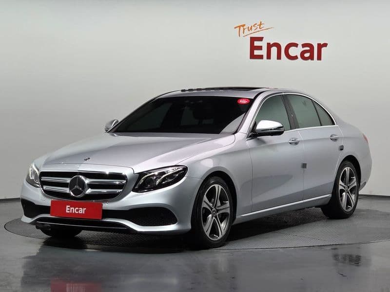 2017 Mercedes-Benz E-Class E300 AV Intelligent Drive photo 1