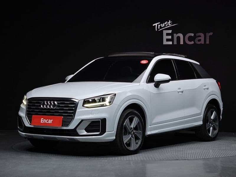 2020 Audi Q2 35 TDI Premium photo 1