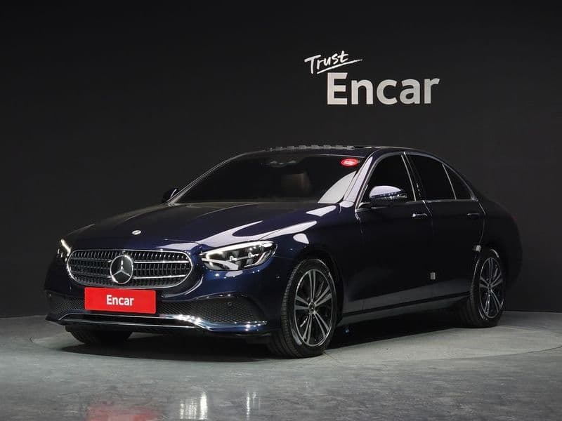 2022 Mercedes-Benz E-Class E250 Avantgarde photo 1