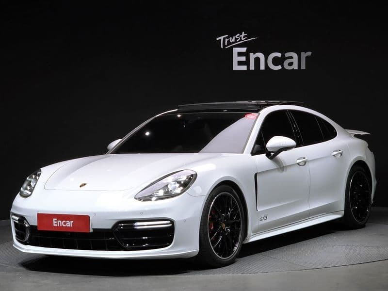 2020 Porsche Panamera 4.0 GTS photo 1