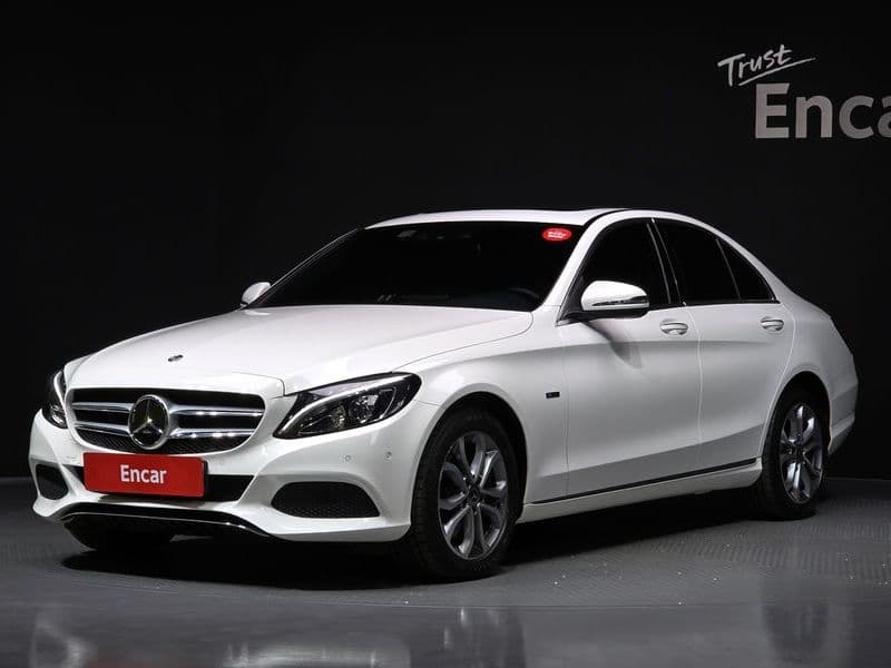 2018 Mercedes-Benz C-Class C350e photo 1