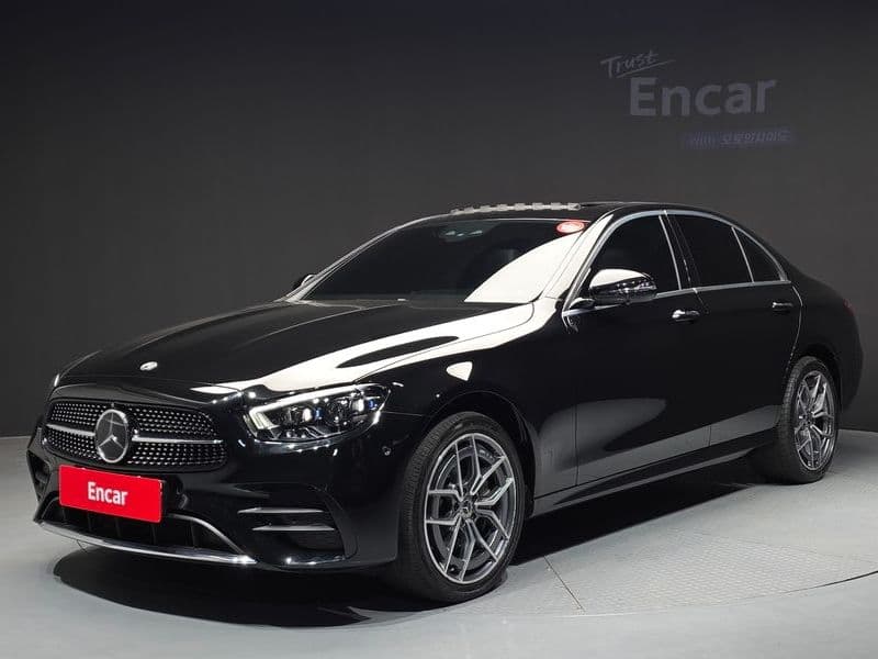 2022 Mercedes-Benz E-Class E220d 4MATIC AMG Line photo 1