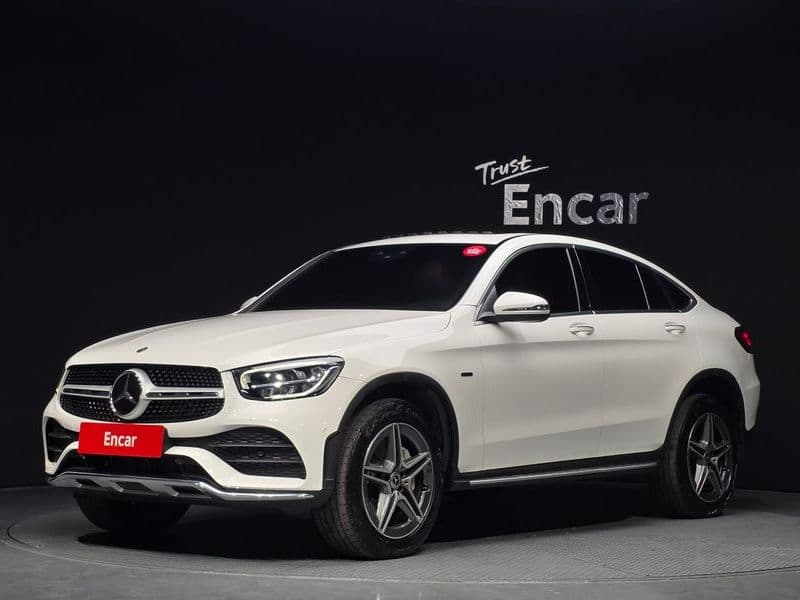 2021 Mercedes-Benz C-Class GLC300e 4MATIC Coupe photo 1