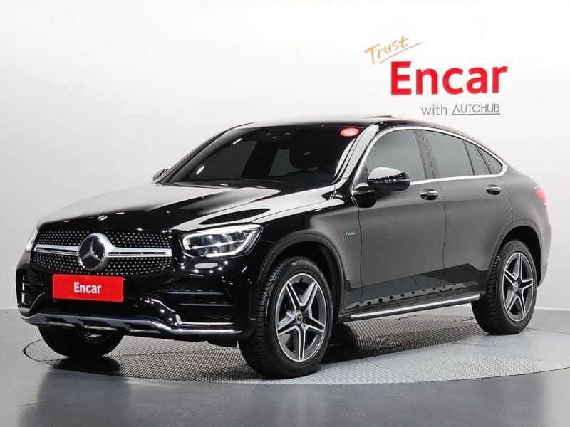 2020 Mercedes-Benz C-Class GLC300e 4MATIC Coupe photo 1