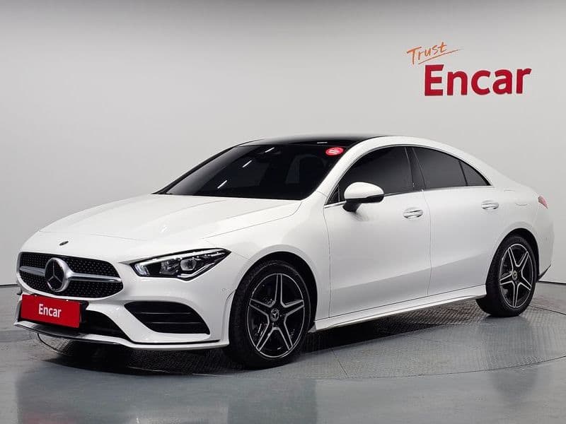 2022 Mercedes-Benz A-Class CLA250 4MATIC photo 1
