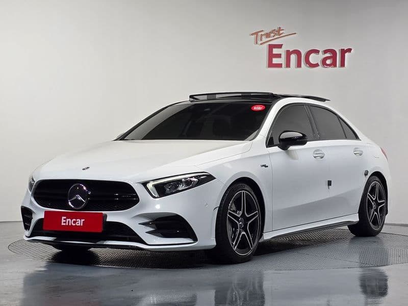 2023 Mercedes-Benz A-Class AMG A35 4MATIC Sedan photo 1