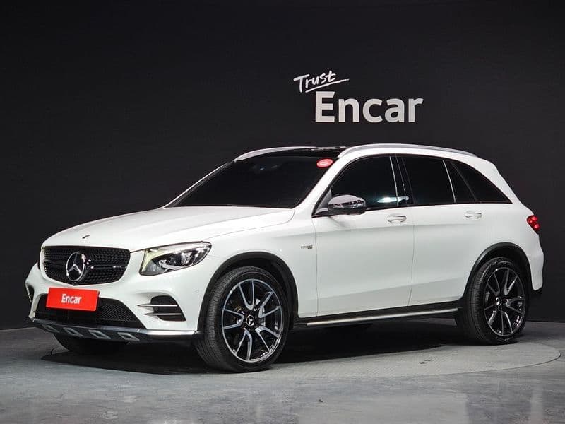 2019 Mercedes-Benz C-Class AMG GLC43 4MATIC photo 1