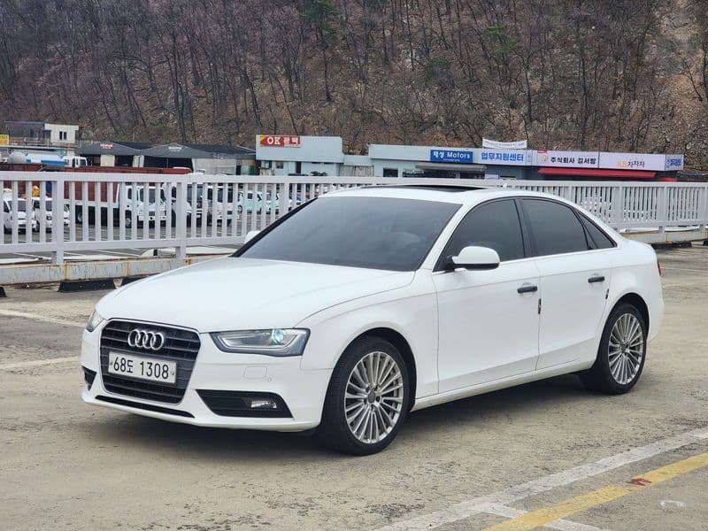 2013 Audi A4 2.0 TDI dynamic B8 photo 1
