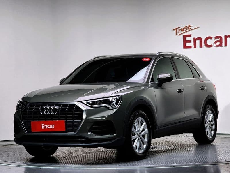 2023 Audi Q3 35 TDI photo 1