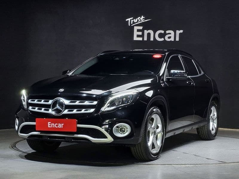 2019 Mercedes-Benz A-Class GLA220 photo 1