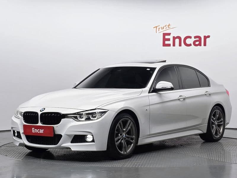 2017 BMW 3 Series 320i M Sport photo 1