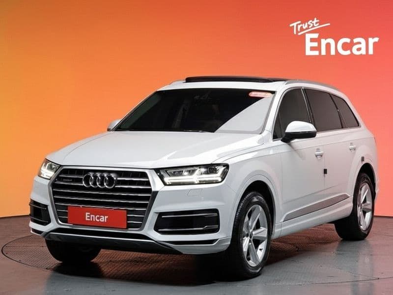 2019 Audi Q7 45 TFSI Quattro photo 1