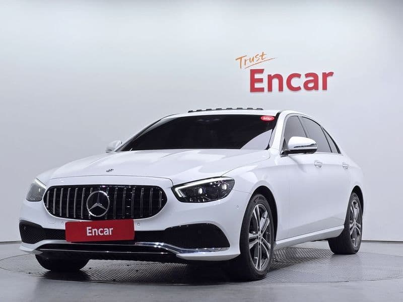 2022 Mercedes-Benz E-Class E350 4MATIC Avantgarde photo 1