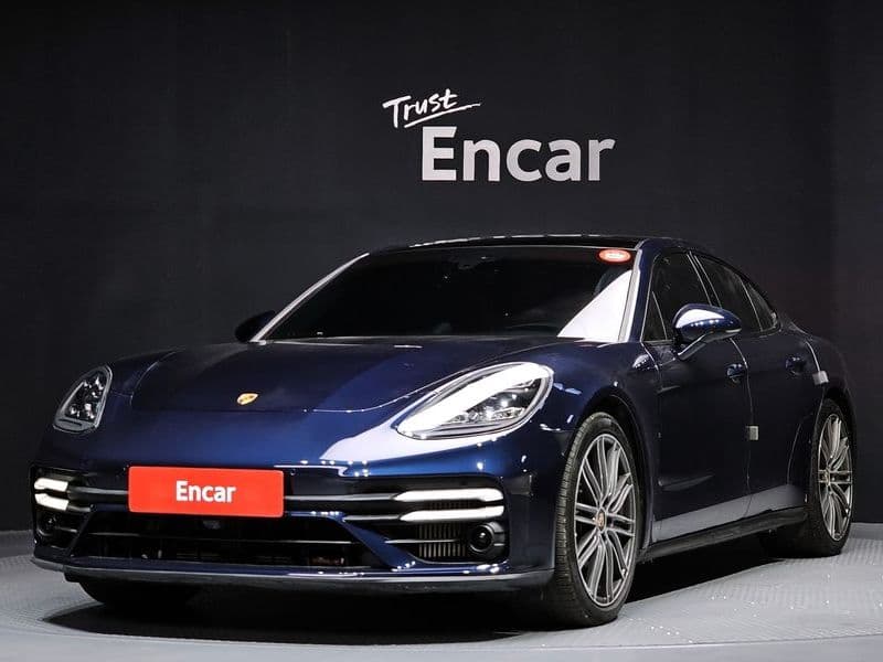 2021 Porsche Panamera 2.9 AWD photo 1