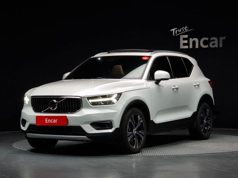 2020 Volvo XC40 T4 Inscription photo 1
