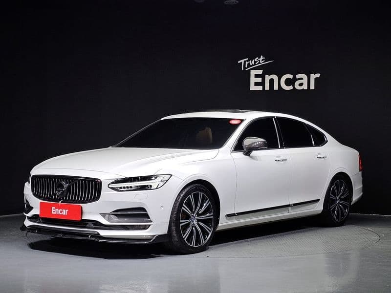 2018 Volvo S90 D4 Inscription photo 1