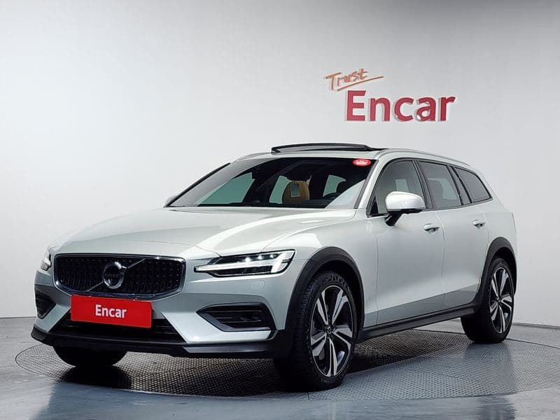 2021 Volvo V60 B5 Pro AWD photo 1