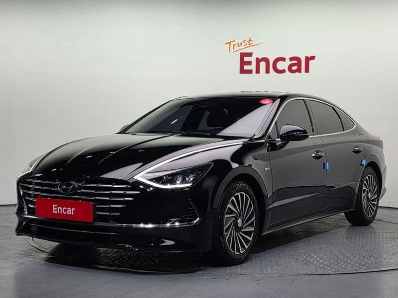 2020 Hyundai Sonata Premium Family photo 1