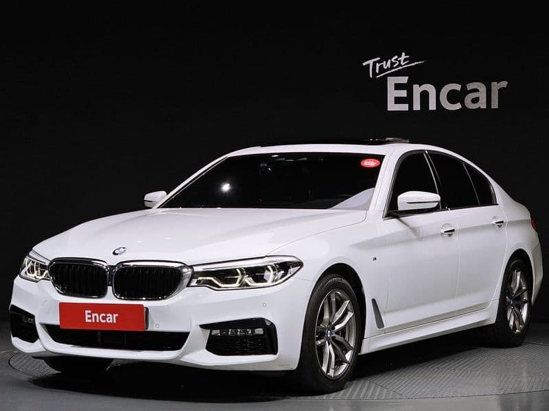 2018 BMW 5 Series 530i xDrive M Sport Package Plus photo 1