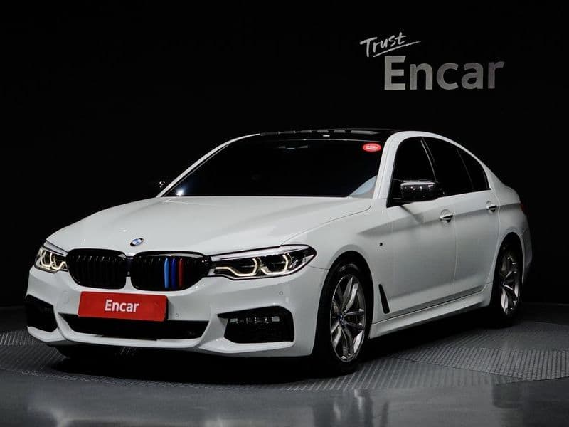 2017 BMW 5 Series 520d M Sport Package Plus photo 1