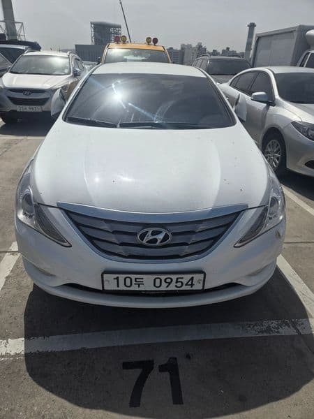 2012 Hyundai Sonata Grand photo 1