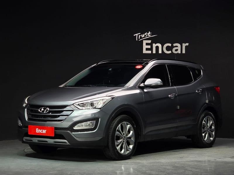 2015 Hyundai Santa Fe Diesel(e-VGT) 2.0 2WD Exclusive photo 1