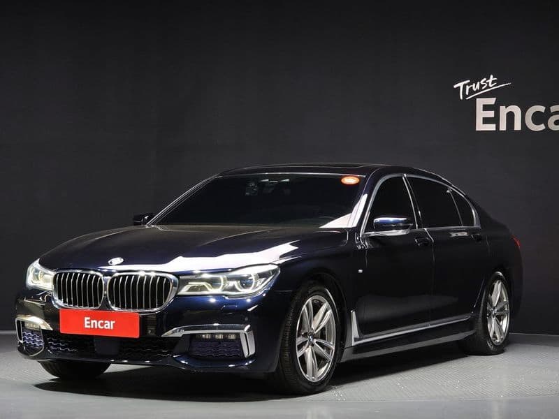 2017 BMW 7 Series 740Li xDrive M Sport Package photo 1