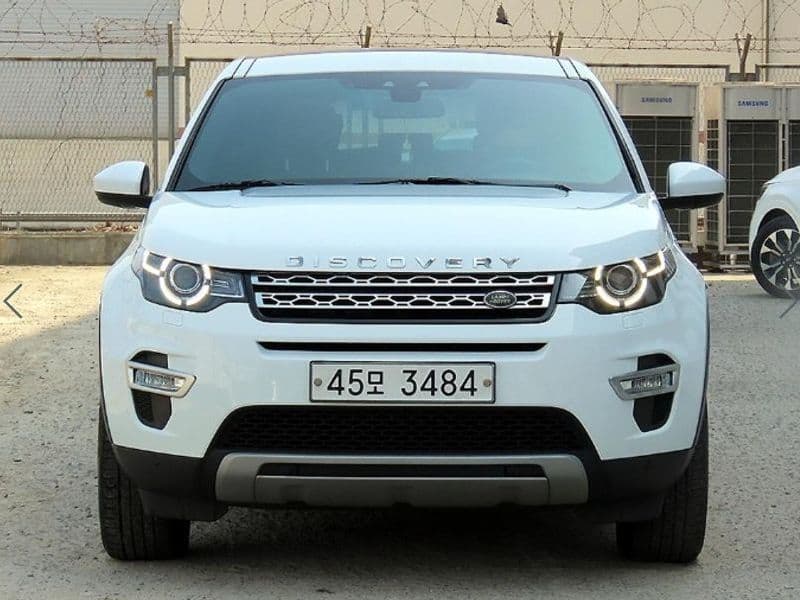 2017 Land Rover Discovery Sport 2.0 TD4 HSE Luxury photo 1