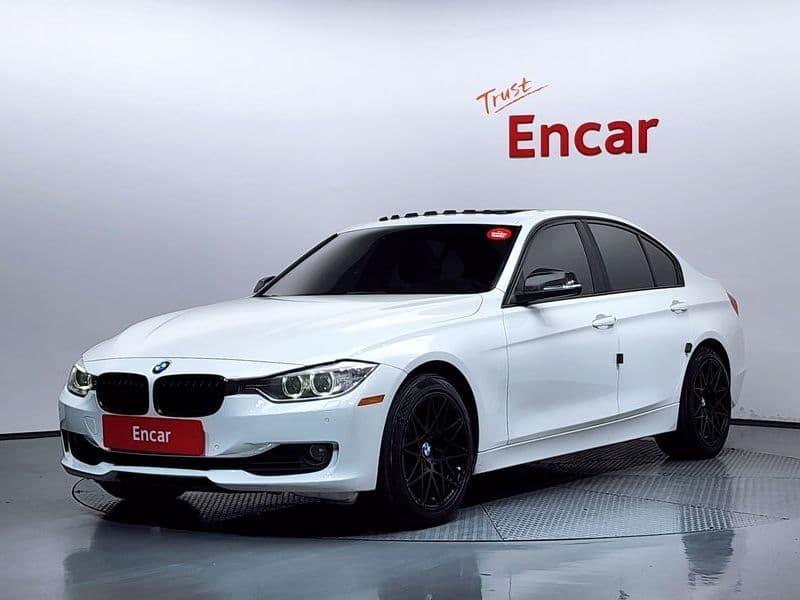 2013 BMW 3 Series 320d photo 1