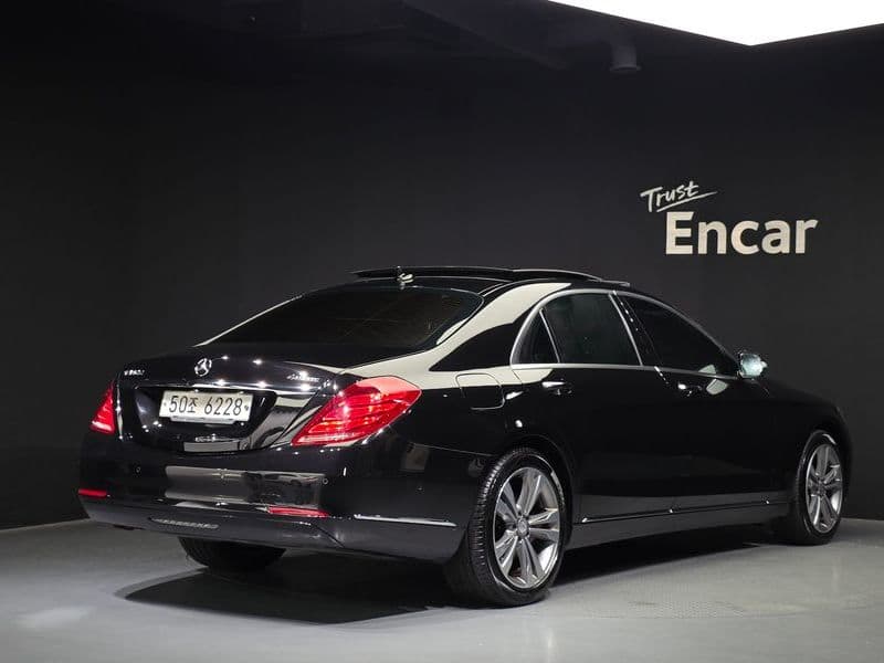 2017 Mercedes-Benz S-Class S350L d 4MATIC photo 2